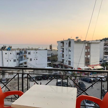 Center Hotel Pirro 히마레 외부 사진