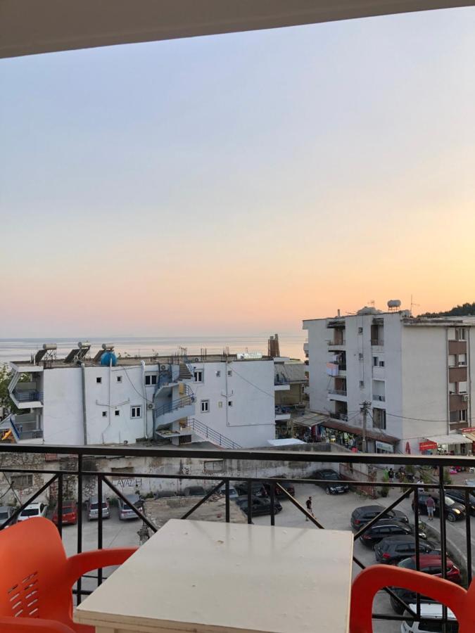 Center Hotel Pirro 히마레 외부 사진