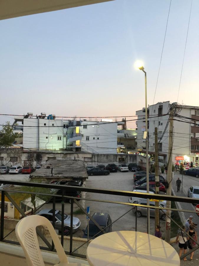 Center Hotel Pirro 히마레 외부 사진